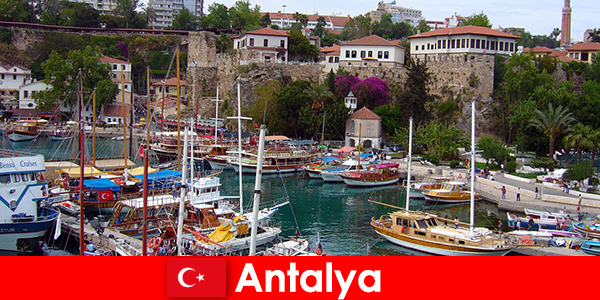 地中海沿岸的土耳其安塔利亚度假村