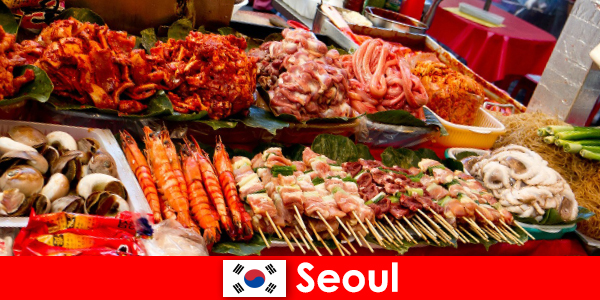 首尔也以其美味和创造性的街头美食在游客中闻名