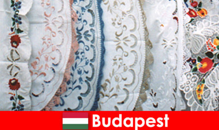 匈牙利布达佩斯是家庭度假的最佳地点之一