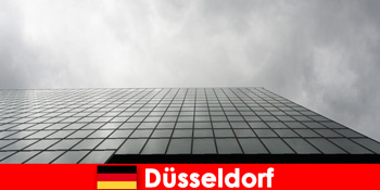 护送德国杜塞尔多夫 旅行者想要在大都市体验纯粹的奢华
