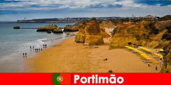 葡萄牙波尔蒂芒众多俱乐部和酒吧，为派对度假者提供服务