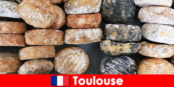 游客在法国图卢兹体验烹饪世界之旅